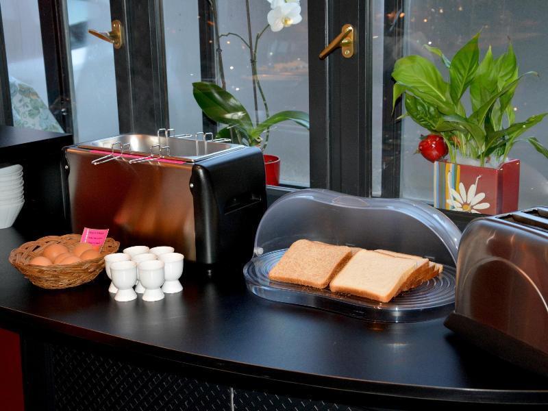 Logis Hotel Du Centre - Halte Ideale En Cyclotourisme Avec Garage A Velos Clos 莫尔塞姆 外观 照片