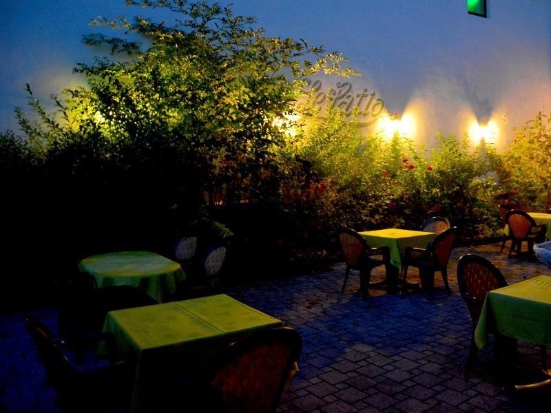 Logis Hotel Du Centre - Halte Ideale En Cyclotourisme Avec Garage A Velos Clos 莫尔塞姆 外观 照片