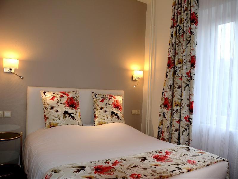 Logis Hotel Du Centre - Halte Ideale En Cyclotourisme Avec Garage A Velos Clos 莫尔塞姆 外观 照片
