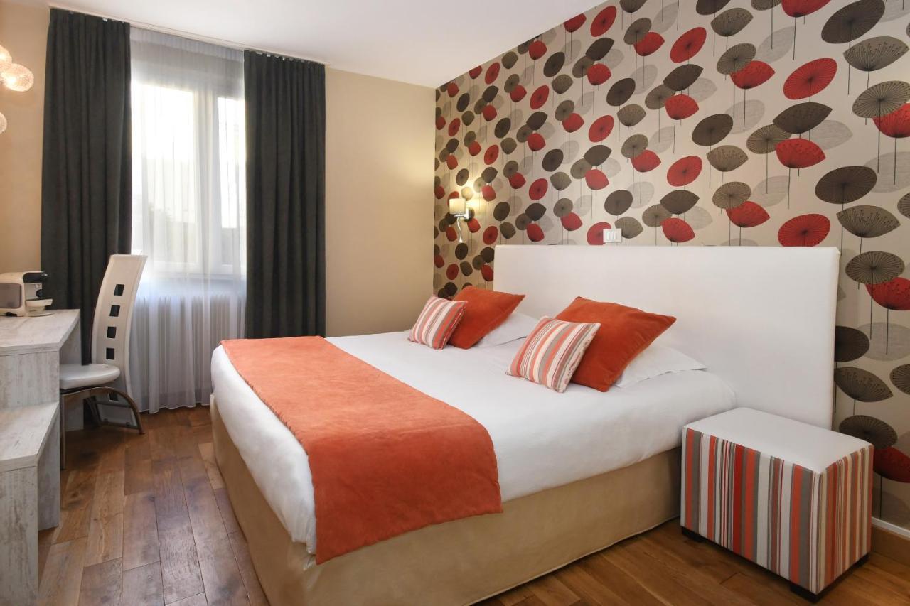 Logis Hotel Du Centre - Halte Ideale En Cyclotourisme Avec Garage A Velos Clos 莫尔塞姆 外观 照片