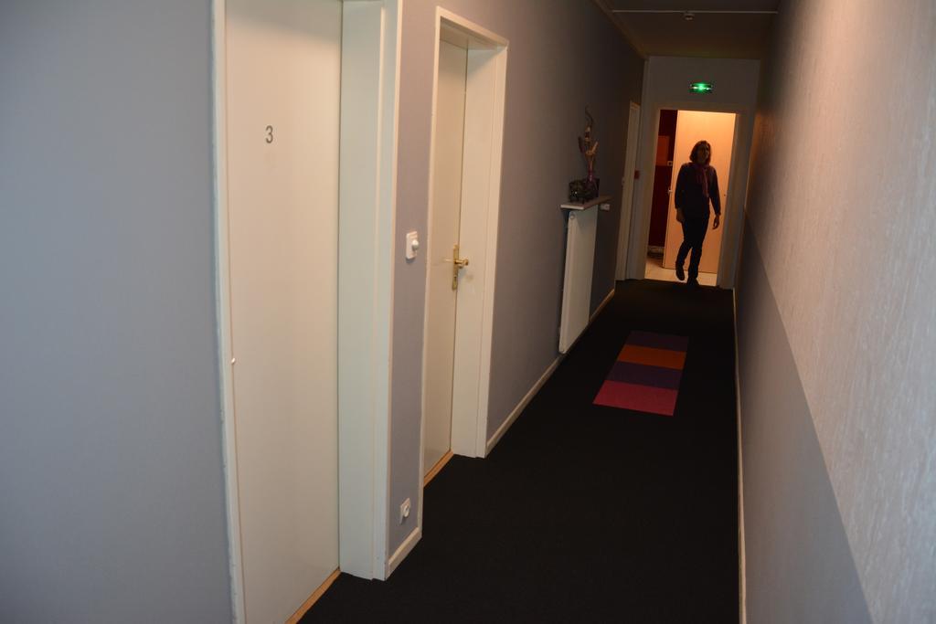 Logis Hotel Du Centre - Halte Ideale En Cyclotourisme Avec Garage A Velos Clos 莫尔塞姆 外观 照片