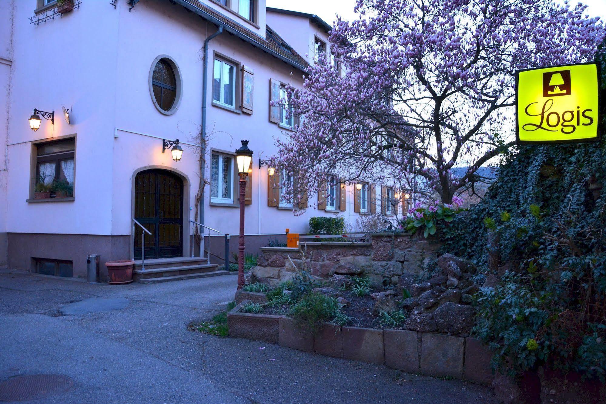 Logis Hotel Du Centre - Halte Ideale En Cyclotourisme Avec Garage A Velos Clos 莫尔塞姆 外观 照片